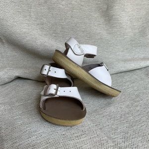 White Sun-San Sandals. Size 5.
